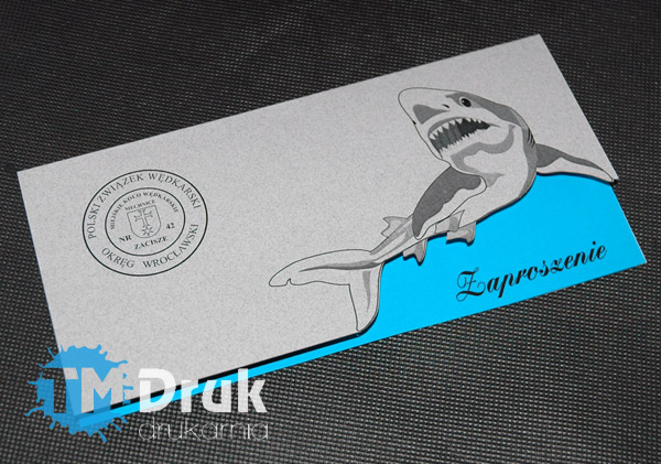 Zaproszenie drukowane na dwóch rodzajach ozdobnych papierów, wycinane przy pomocy lasera CO2