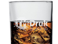 Grawer na szklance do whisky