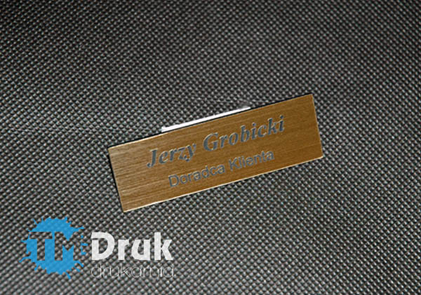 Grawerowany identyfikator ze złotego laminatu