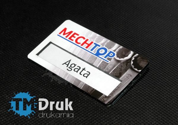 Drukowany identyfikator dla pracownika sklepu z narzędziami - producent TM Druk