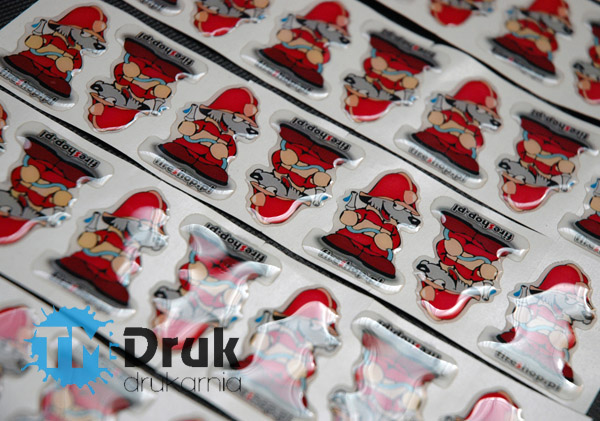 TM Druk producent naklejek 3D zalewanych żywicą