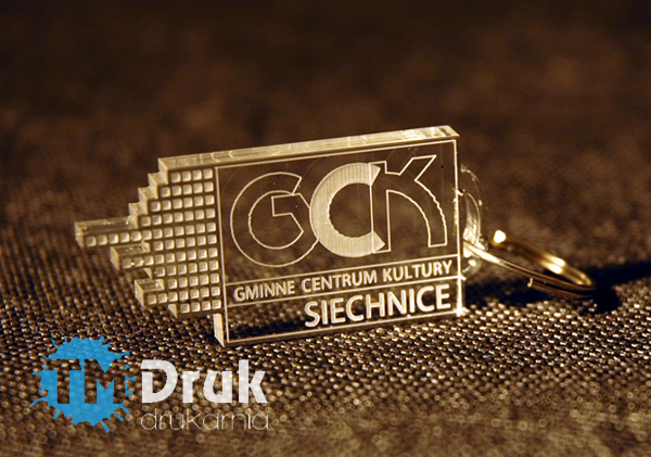 Breloki z logiem firmy - Projektowane i realizowane według indywidualnych wymagań klienta