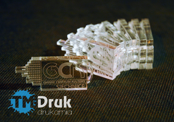 Breloki do kluczy z bezbarwnej pleksi - plexy