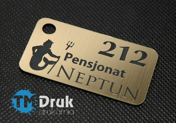 Producent numerków, zawieszek i breloków z numeracją do pokoi, szatni, szafek - TM Druk - Wrocław, Brzeg, Oława, Oleśnica