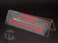 Tabliczki na stoliki z dowolną treścią i grafiką