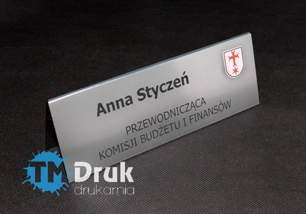 Grawerowane tabliczki z laminatów dla członka rady miejskiej
