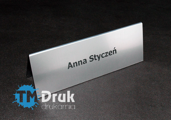 Tabliczki na stolik - stoliki realizowane według indywidualnych zamówień - Producent TM Druk