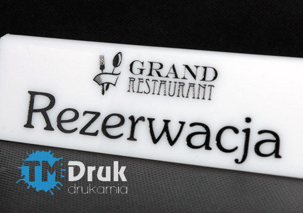 Tabliczki na stoliki z numeracją lub tekstem dla restauracji, barów, kawiarni - Dolnyśląsk - TM Druk