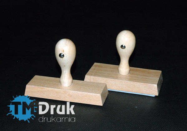 Pieczątki na kolkach drewnianych prosto od producenta