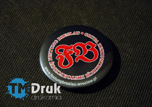 Producent tanich przypinek, badzikówm badge, znaczków na agrafce