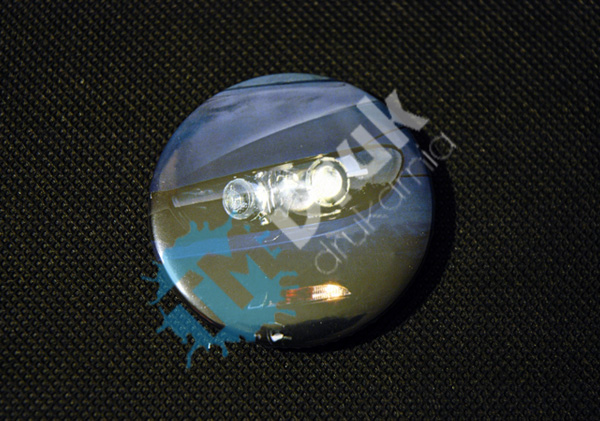 Przypinki, badge, znaczki na agrafce, buttony reklamowe - zamawiaj bezpośrednio od producenta