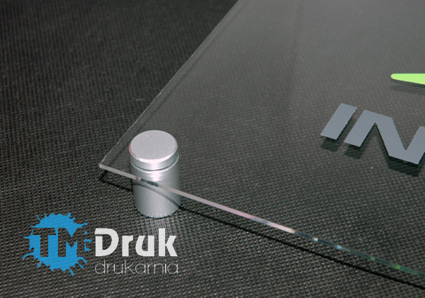 Producent szyldów, tablic reklamowych z pleksi - TM Druk drukarnia