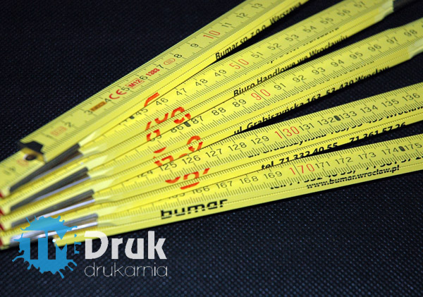 Nadruk na miarkach budowlanych dla frimy BUMAR - Sitodruk - TM Druk