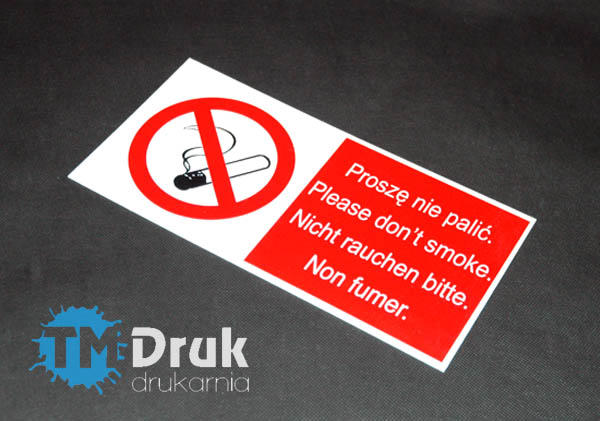 Znak zakazu palenia w czterech językach