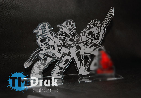 Statuetka przedstawiająca strażaków - Statuetki z pleksi od producetna TM Druk