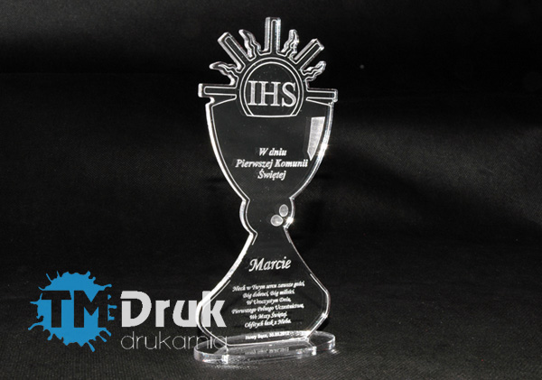 Statuetka z pleksi bezbarwnej na pierwszą komunię