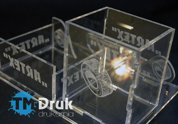 Ciecie i gięcie pleksi - plexi - TM Druk