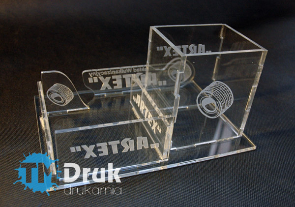 Grawerowanie i cięcie pleksi, plexi